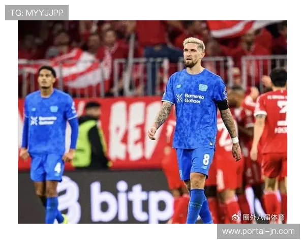 拜仁自然年客场不败收官，斯塔尼希奇传射建功展现防线统治力。